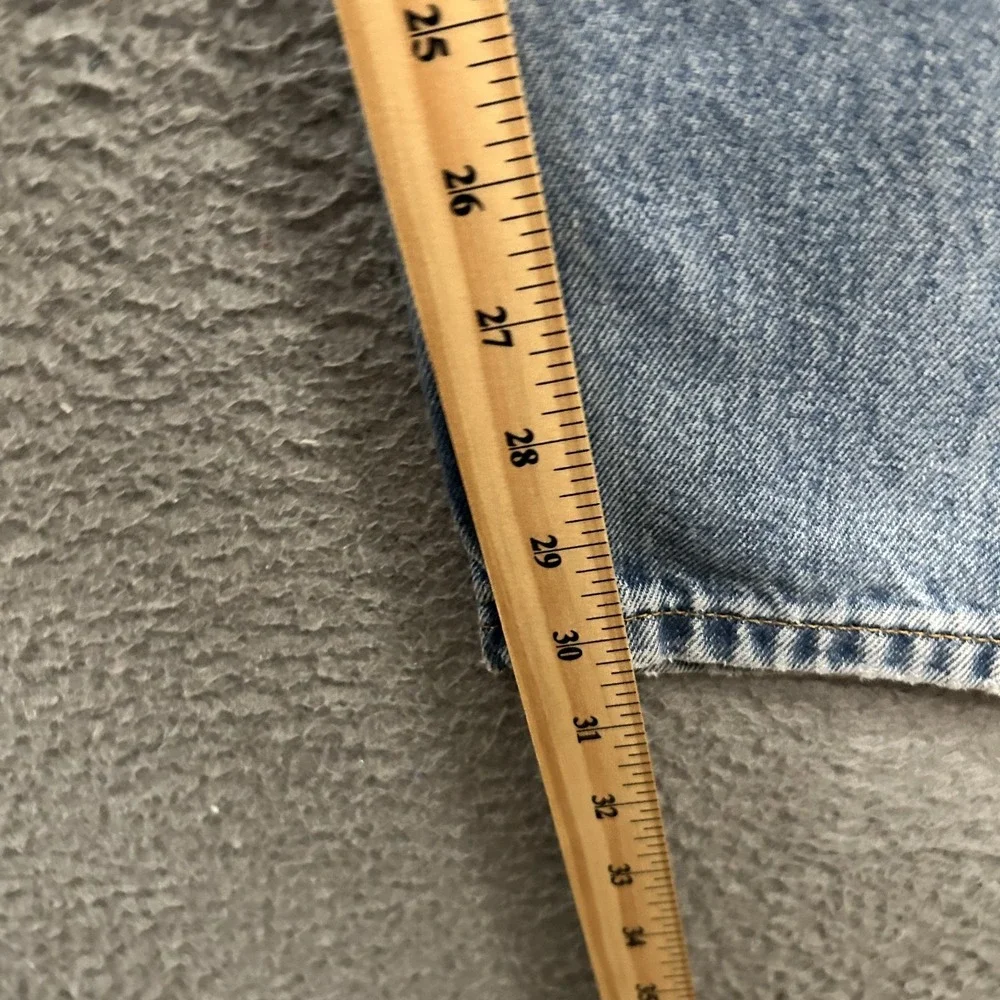 Vintage Levis Jeans Mens 36x30 Blue Denim 560 Loose Fit Light Wash American